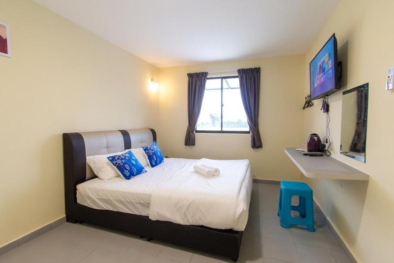 Southern Tip Hotel Pontian Kecil Ngoại thất bức ảnh